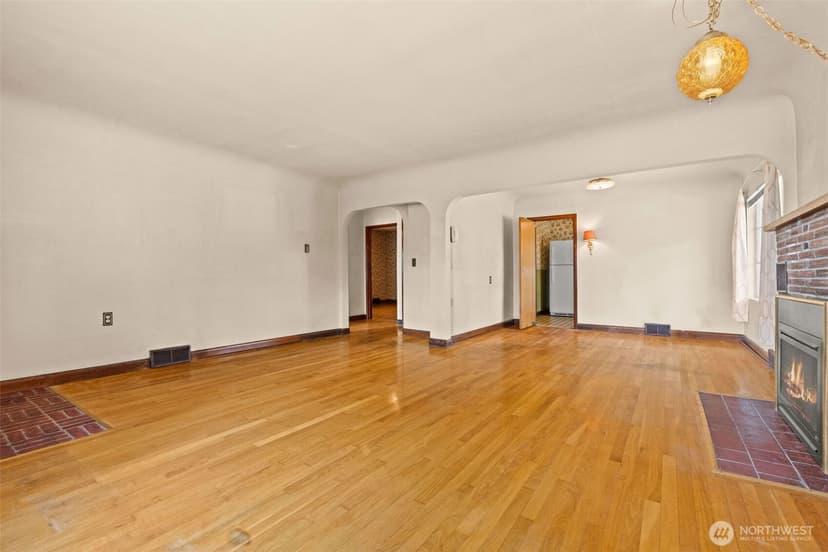 Property photo for 15202 Washington Avenue SW, Lakewood photo 14