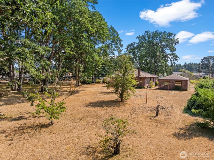 Property photo for 15202 Washington Avenue SW, Lakewood photo 5