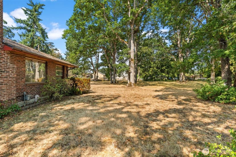 Property photo for 15202 Washington Avenue SW, Lakewood photo 7