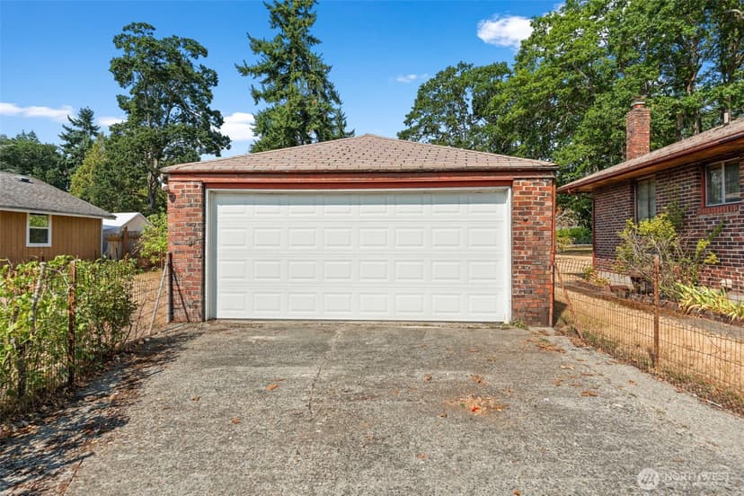 Property photo for 15202 Washington Avenue SW, Lakewood photo 33