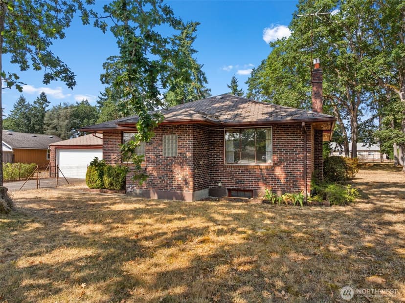 Property photo for 15202 Washington Avenue SW, Lakewood photo 8