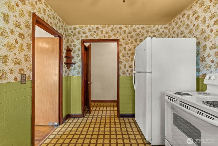 Property photo for 15202 Washington Avenue SW, Lakewood photo 19