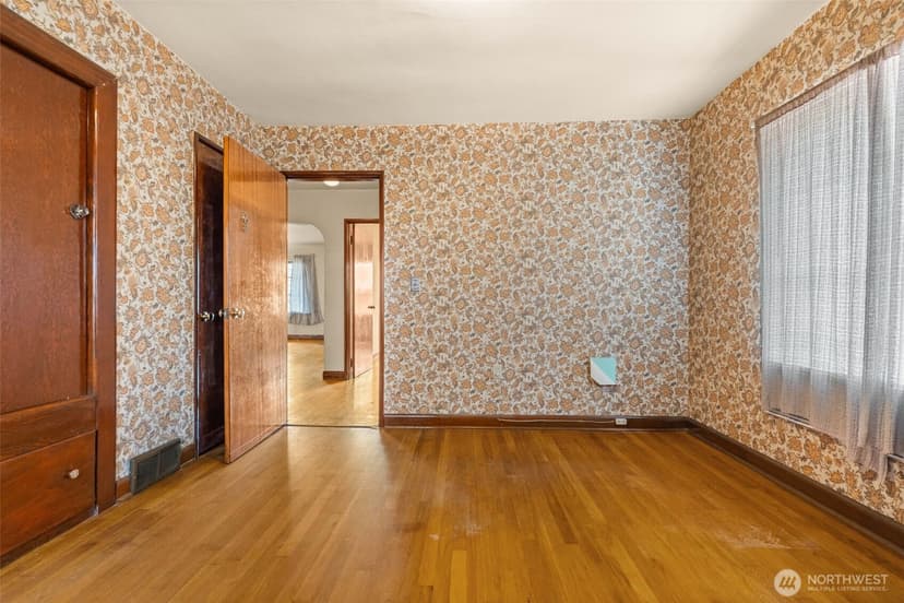 Property photo for 15202 Washington Avenue SW, Lakewood photo 24