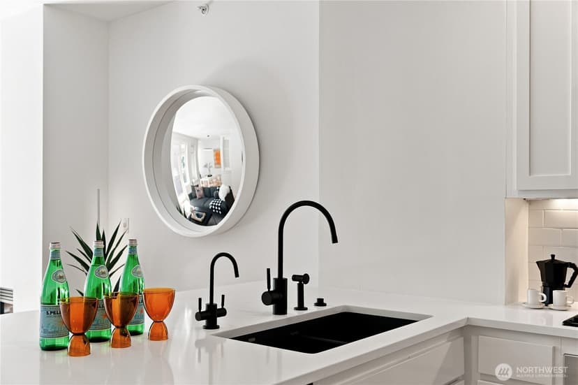 Property photo for 2607 Western Avenue #302, Seattle photo 13