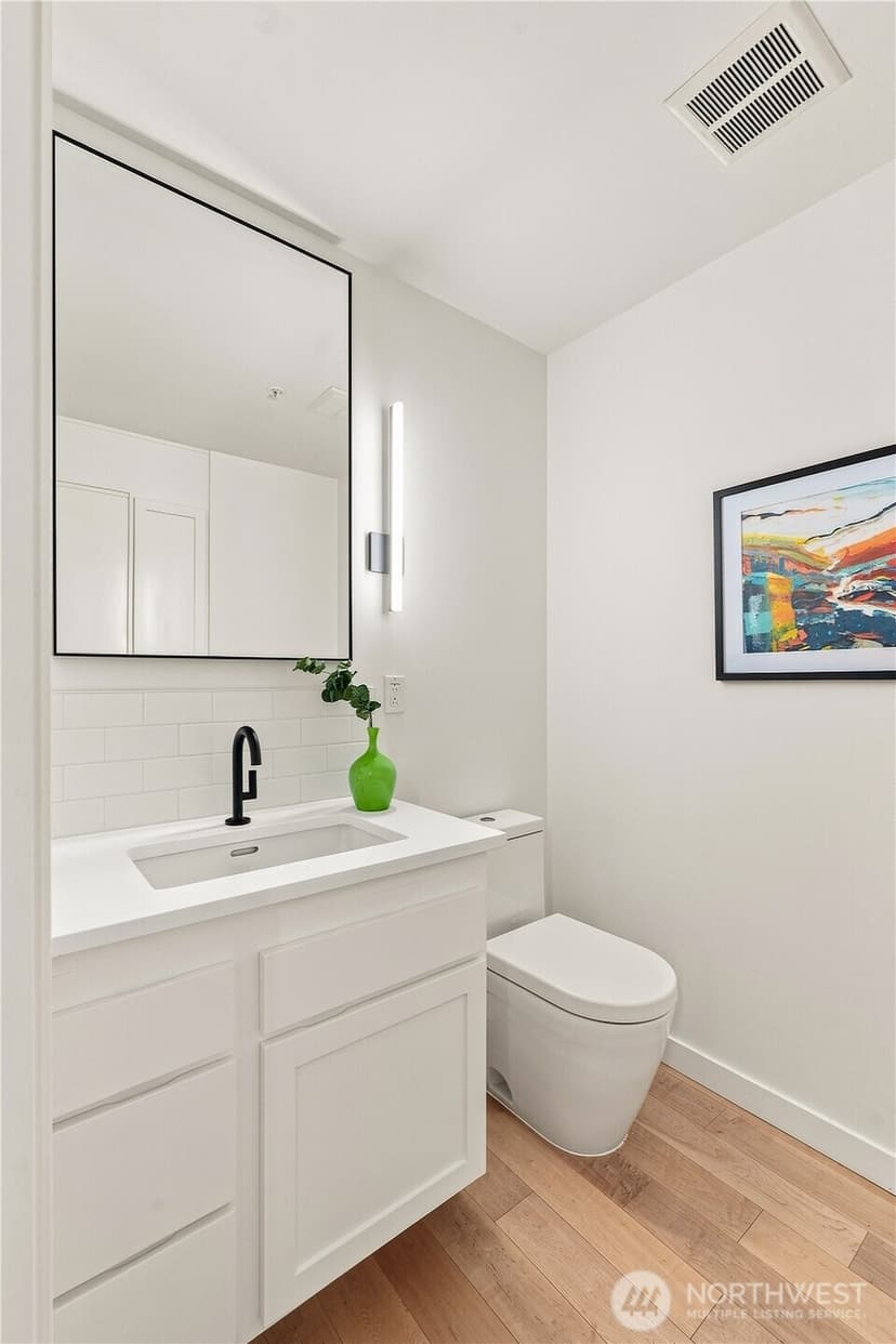Property photo for 2607 Western Avenue #302, Seattle photo 21