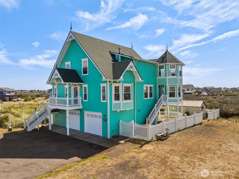 Property photo for 1307 Polara Court SW, Ocean Shores photo 3