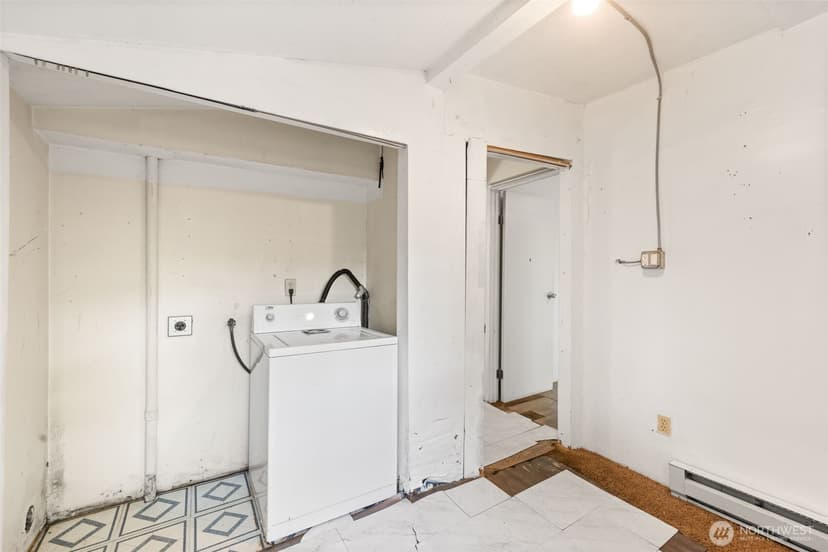 Property photo for 5208 15th Avenue S, Seattle photo 16