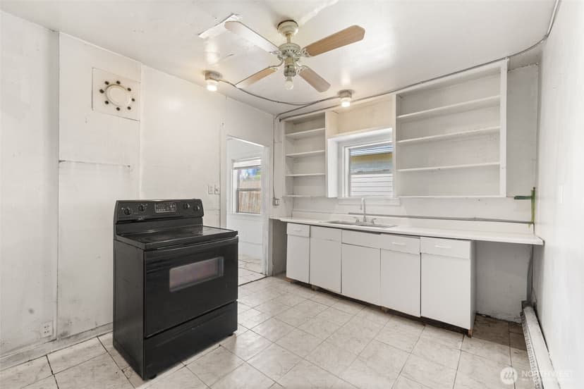 Property photo for 5208 15th Avenue S, Seattle photo 18
