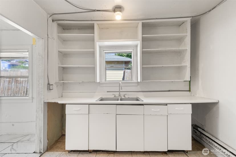 Property photo for 5208 15th Avenue S, Seattle photo 9