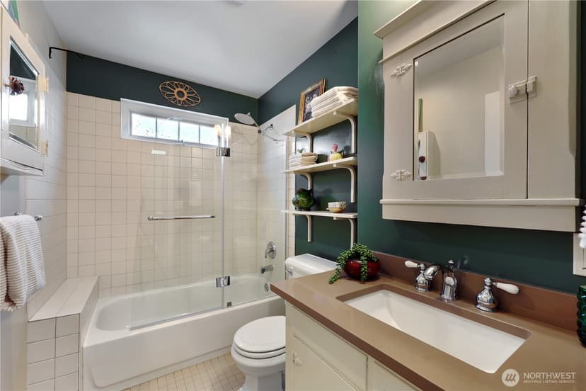 Property photo for 1023 N 49th Street, Seattle photo 31