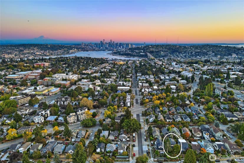Property photo for 1023 N 49th Street, Seattle photo 39