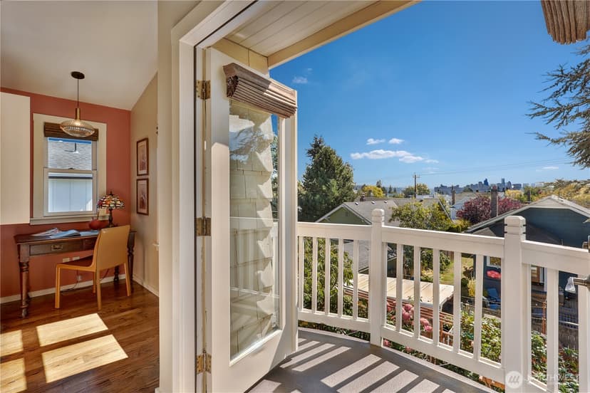 Property photo for 1023 N 49th Street, Seattle photo 26