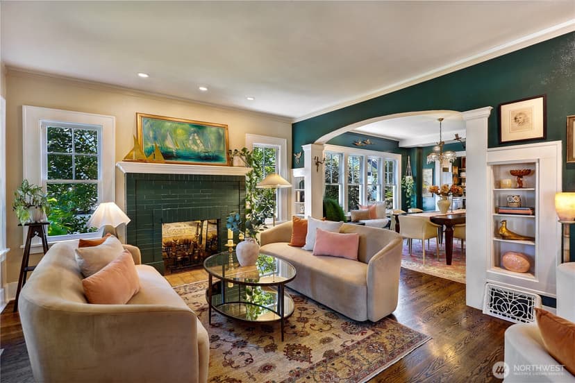 Property photo for 1023 N 49th Street, Seattle photo 11