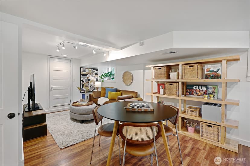 Property photo for 1023 N 49th Street, Seattle photo 33
