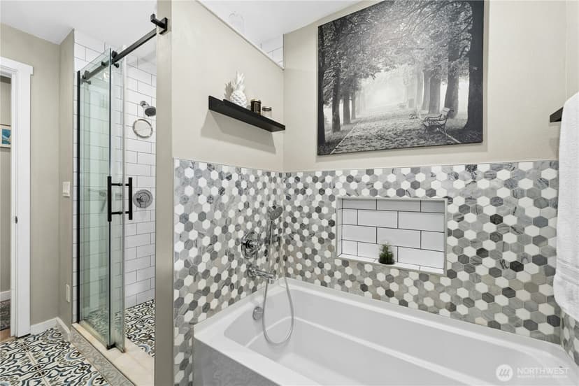 Property photo for 104 SW 132nd Street, Burien photo 17