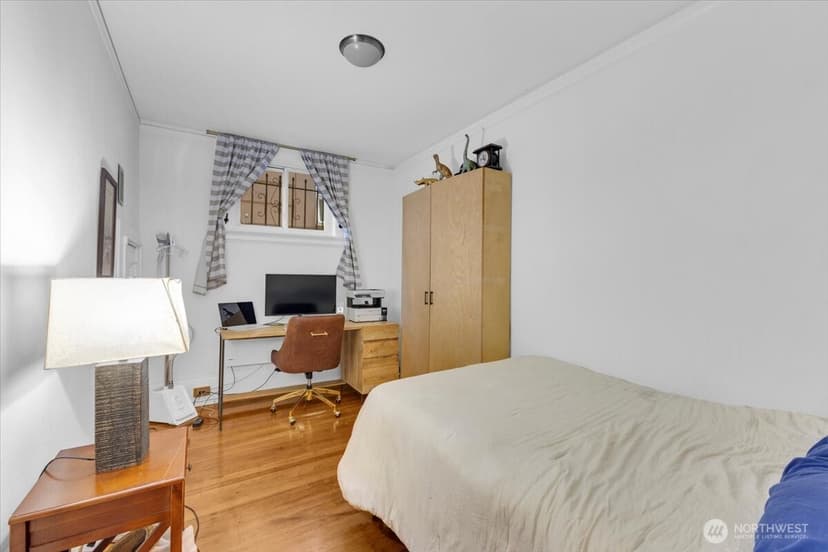 Property photo for 615 Boren Avenue #8, Seattle photo 6