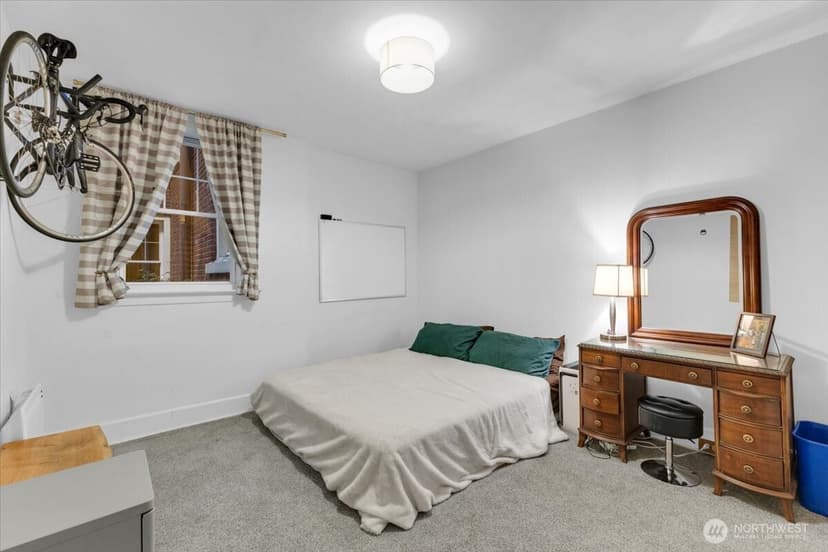 Property photo for 615 Boren Avenue #8, Seattle photo 23