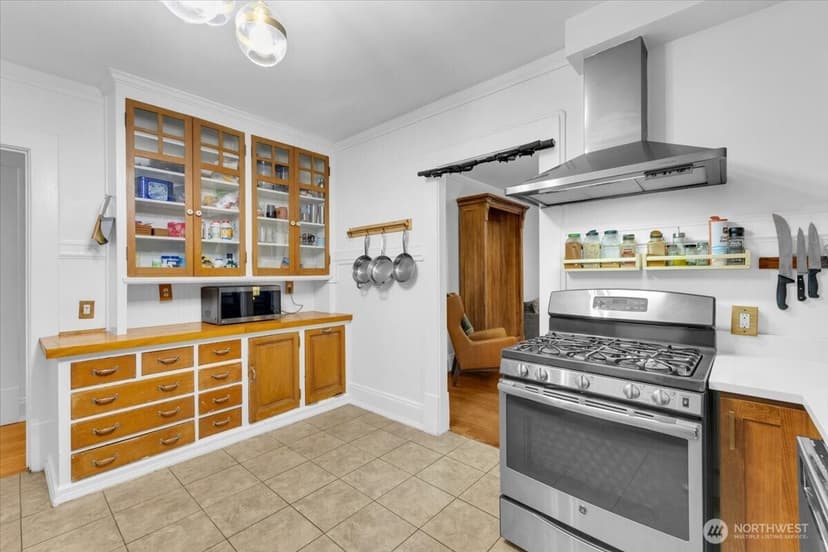 Property photo for 615 Boren Avenue #8, Seattle photo 15