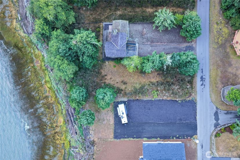 Property photo for 200 Sunrise Avenue SE, Ocean Shores photo 4