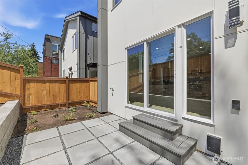 Property photo for 1401 29th Avenue, Seattle photo 19