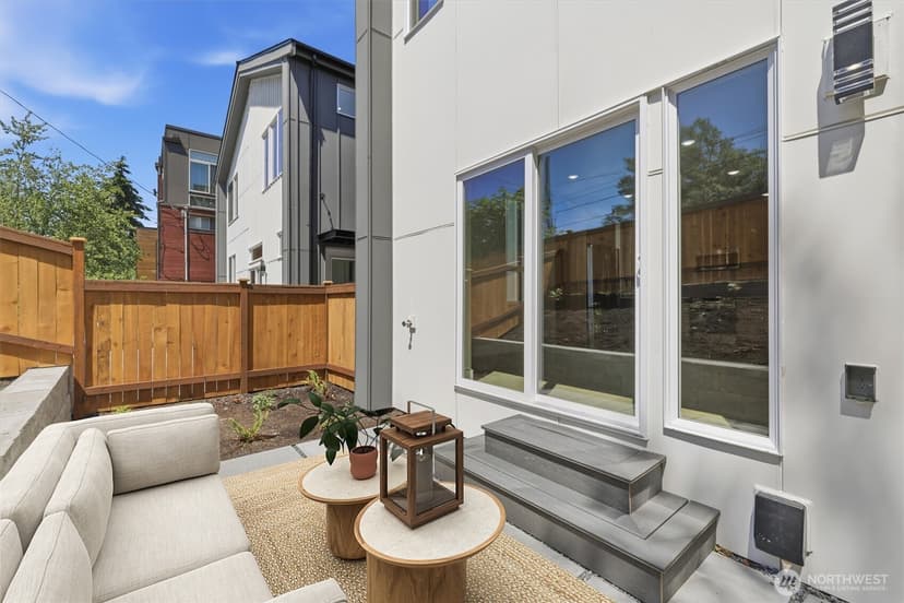 Property photo for 1401 29th Avenue, Seattle photo 18