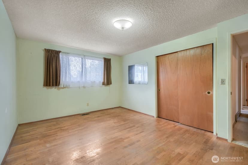 Property photo for 12524 13th Avenue SW, Burien photo 13