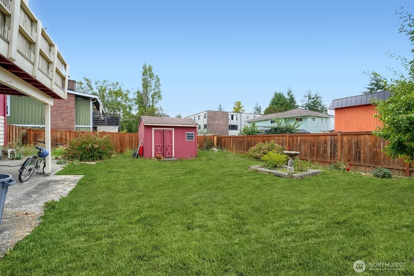 Property photo for 12524 13th Avenue SW, Burien photo 28