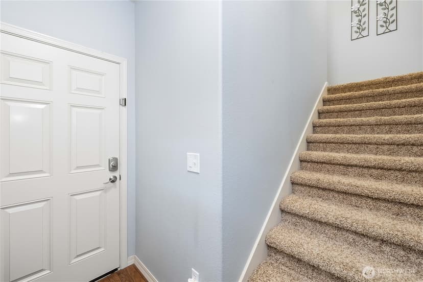 Property photo for 21900 SE 242nd Street #E-1, Maple Valley photo 3