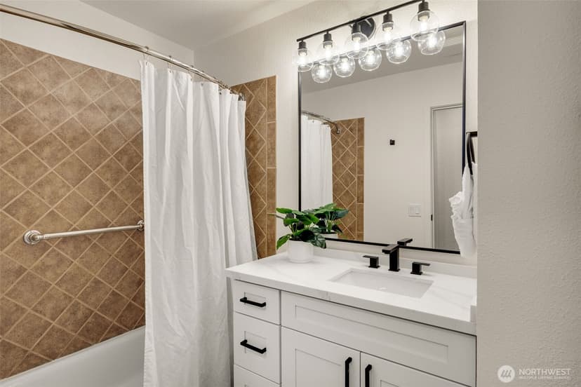 Property photo for 9715 NE Juanita Drive #B107, Kirkland photo 17