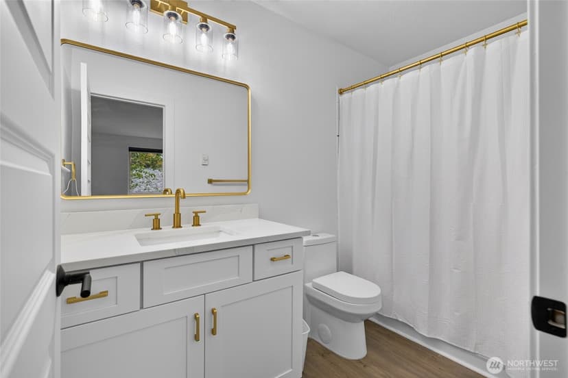 Property photo for 12730 15th Avenue NE, Seattle photo 14