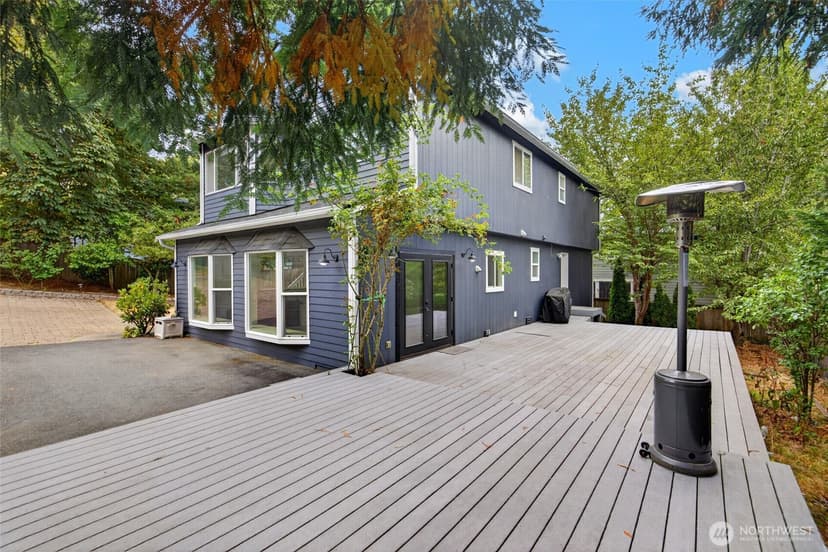 Property photo for 12730 15th Avenue NE, Seattle photo 31