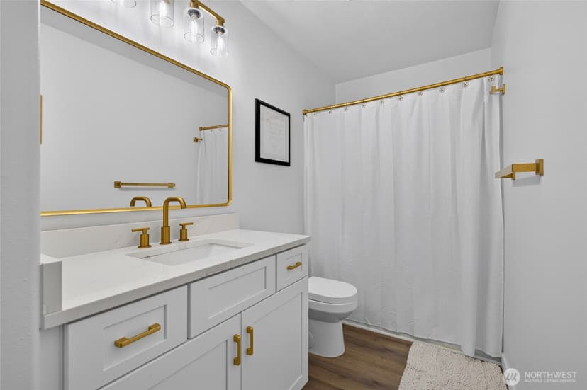 Property photo for 12730 15th Avenue NE, Seattle photo 17