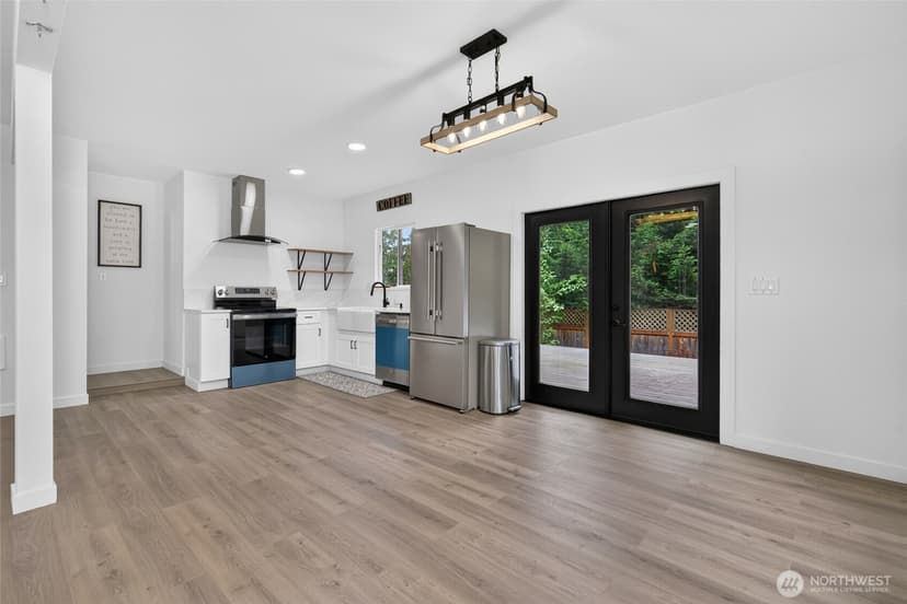 Property photo for 12730 15th Avenue NE, Seattle photo 19