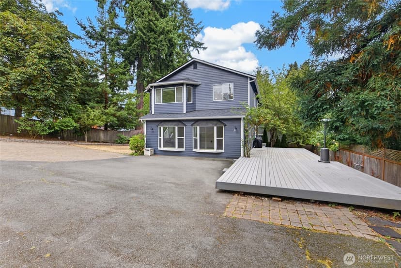 Property photo for 12730 15th Avenue NE, Seattle photo 32