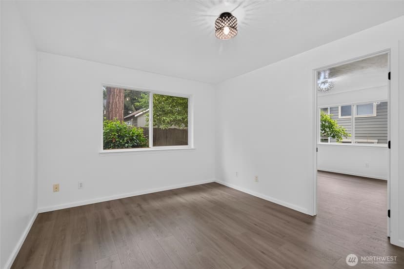 Property photo for 12730 15th Avenue NE, Seattle photo 24