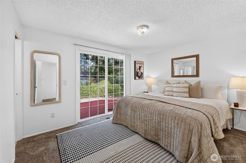 Property photo for 528 SW 118th Street, Seattle photo 15