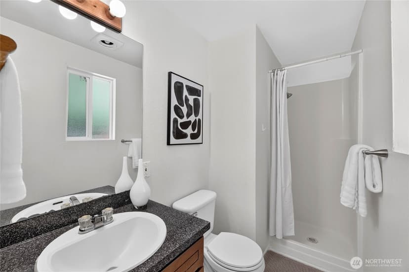Property photo for 528 SW 118th Street, Seattle photo 17