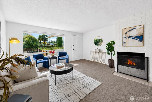 Property photo for 528 SW 118th Street, Seattle photo 3