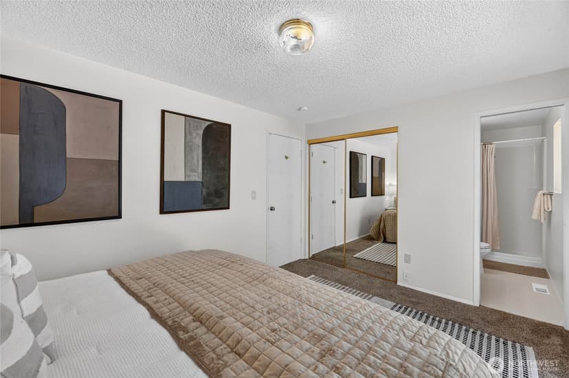 Property photo for 528 SW 118th Street, Seattle photo 16