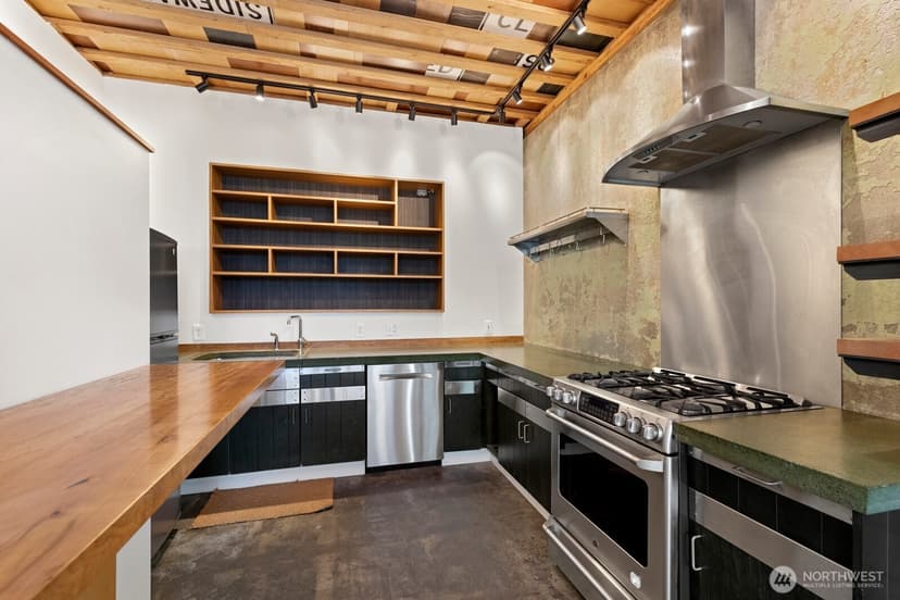 Property photo for 112 18th Avenue, Seattle photo 9