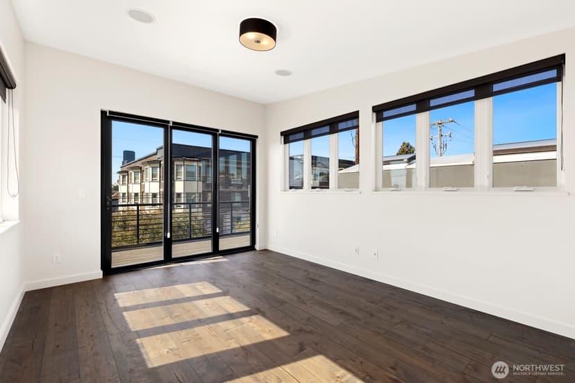 Property photo for 112 18th Avenue, Seattle photo 28