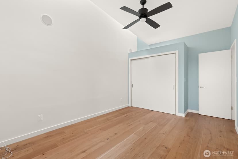 Property photo for 112 18th Avenue, Seattle photo 21