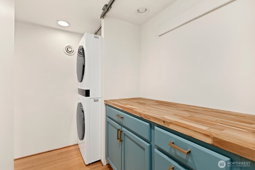 Property photo for 112 18th Avenue, Seattle photo 14