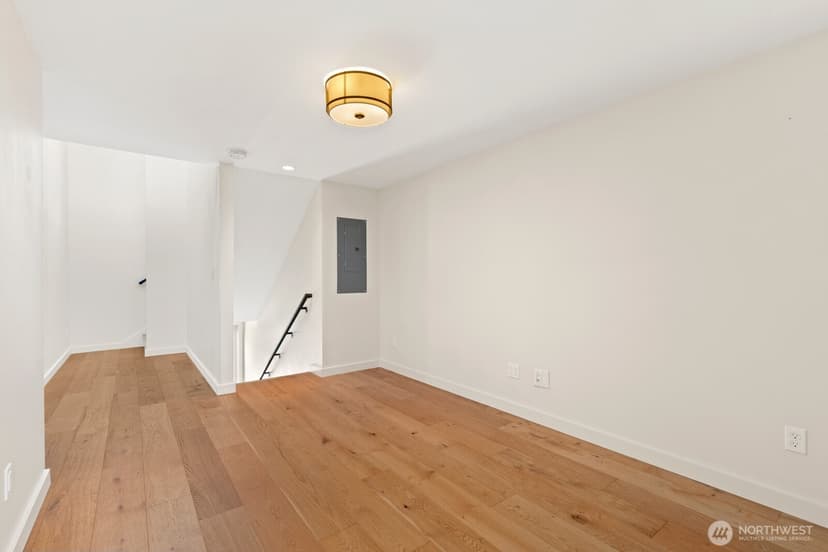 Property photo for 112 18th Avenue, Seattle photo 18