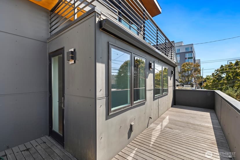 Property photo for 112 18th Avenue, Seattle photo 23