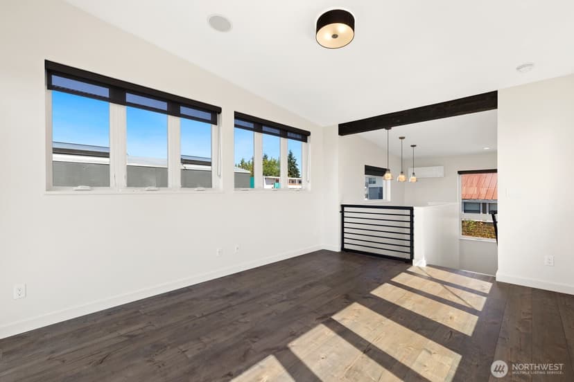 Property photo for 112 18th Avenue, Seattle photo 29