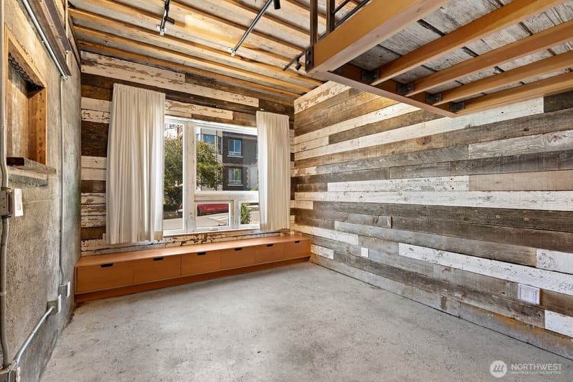 Property photo for 112 18th Avenue, Seattle photo 12
