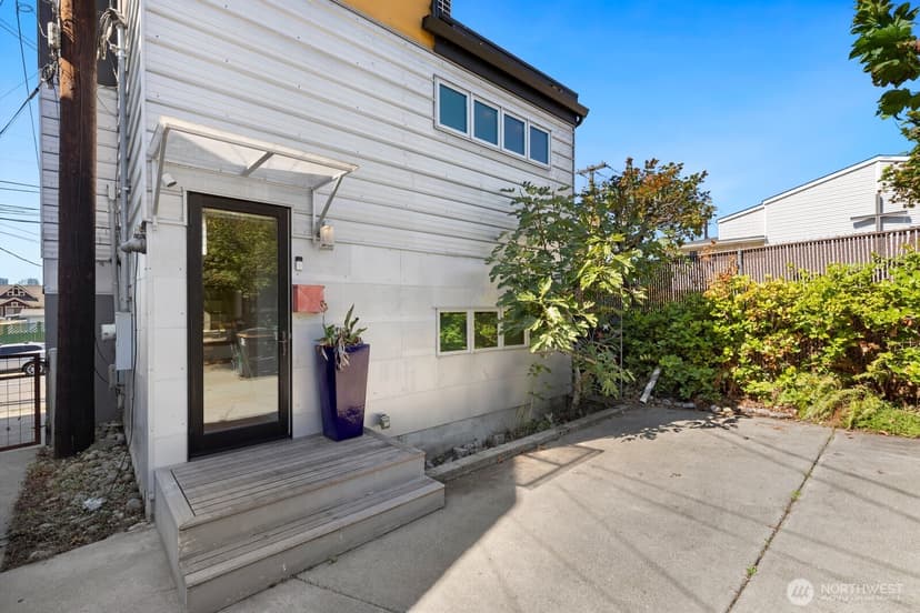 Property photo for 112 18th Avenue, Seattle photo 33