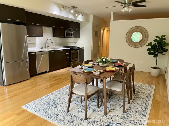 Property photo for 2911 2nd Avenue #324, Seattle photo 3