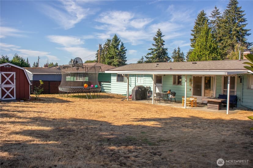 Property photo for 650 Jefferson Avenue NE, Renton photo 15